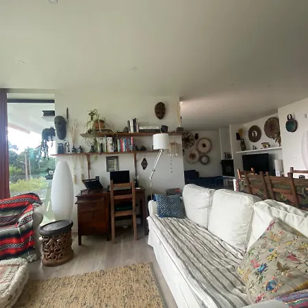 Caloura 76 Tatil Evi *